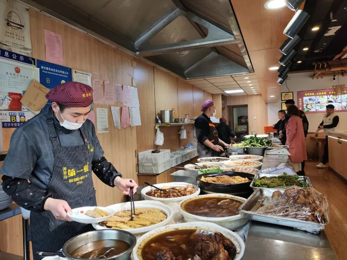 济宁味道丨一碗甏肉干饭里的岁月静好