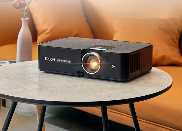 3lcd加激光光源爱普生投影机售3019元大芯片3年质保是卖点
