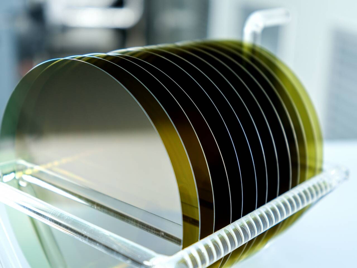 市历城区注册成立的山东中晶芯源半导体科技有限公司(下称"中晶芯源")