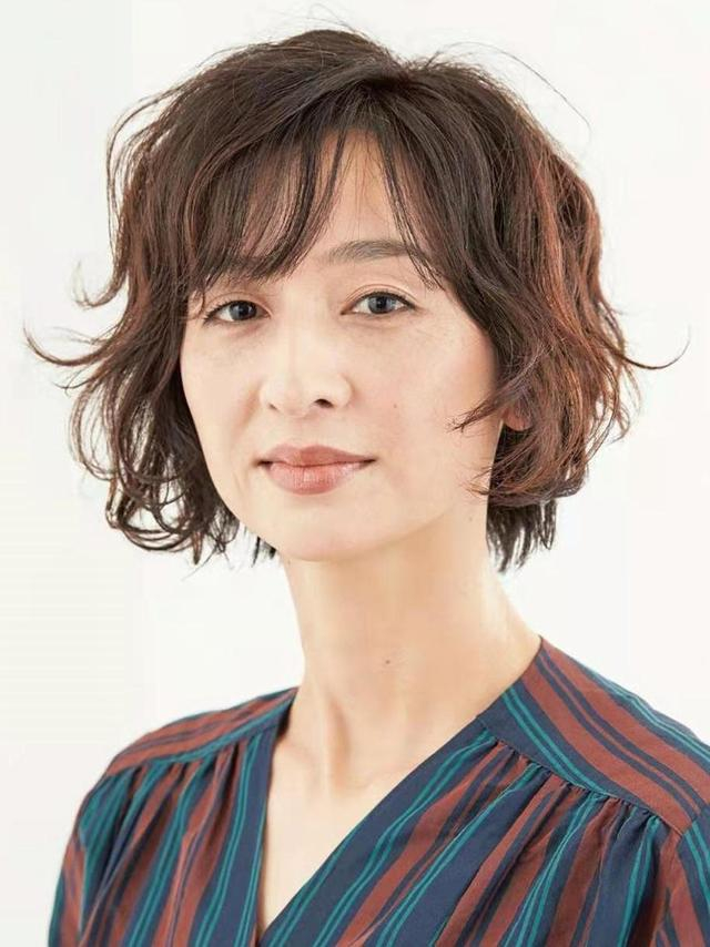 女人50岁以后"发型决定气质",建议远离大妈头,这些更洋气减龄