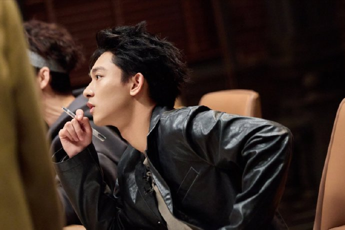 张宥浩今天的表现真的蛮遵循剧本的…|张宥浩|剧本_新浪新闻