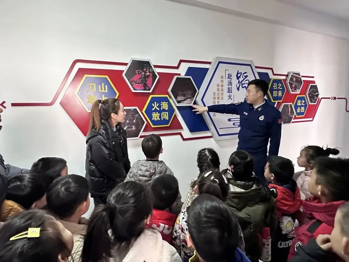 研学活动童行消防站萌娃致敬蓝朋友浑南区教育局第二幼教集团走进浑南