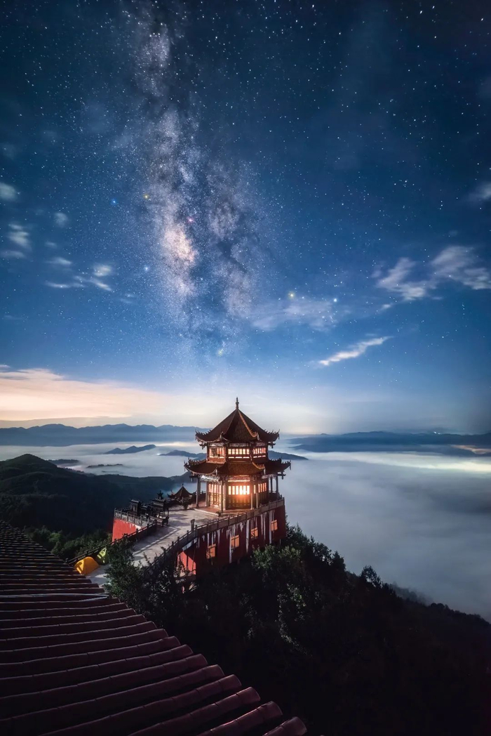 云海仙宫作者/宋凌辉器材/尼康z5   契卡14mm f2.8参数/f2.