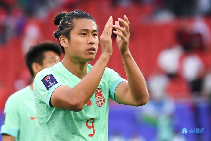 记者:张玉宁下场基本伤缺艾克森难踢首发,需招一名新前锋了|艾克森|世