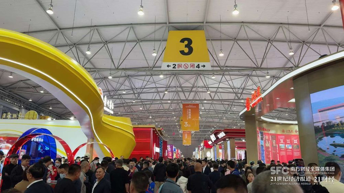 （下图摄于2024年3月20日今年春糖会，21记者肖夏摄）