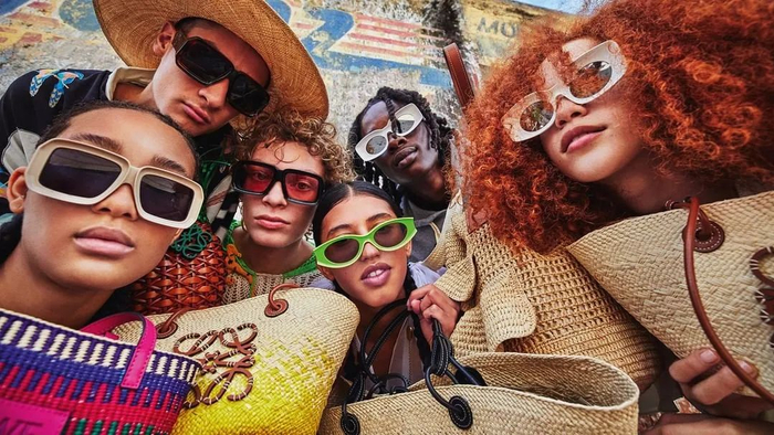 图片为Loewe的春夏大片