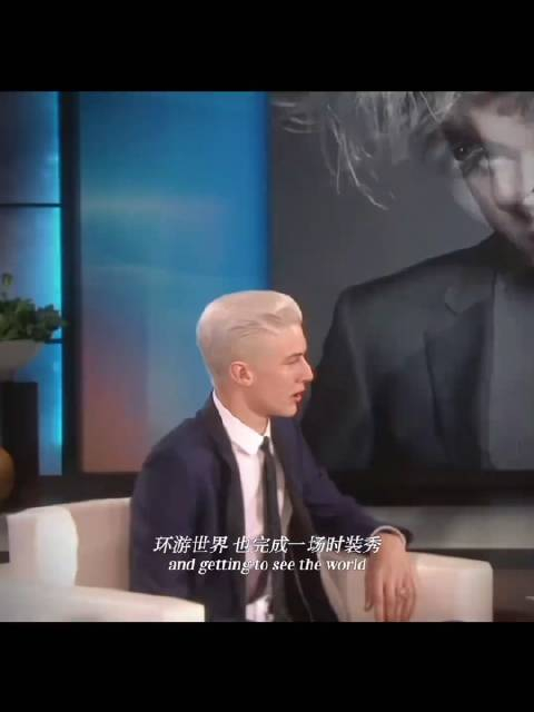 天使男模 lucky blue smith 16岁爆红 银发十分惊艳 太帅了