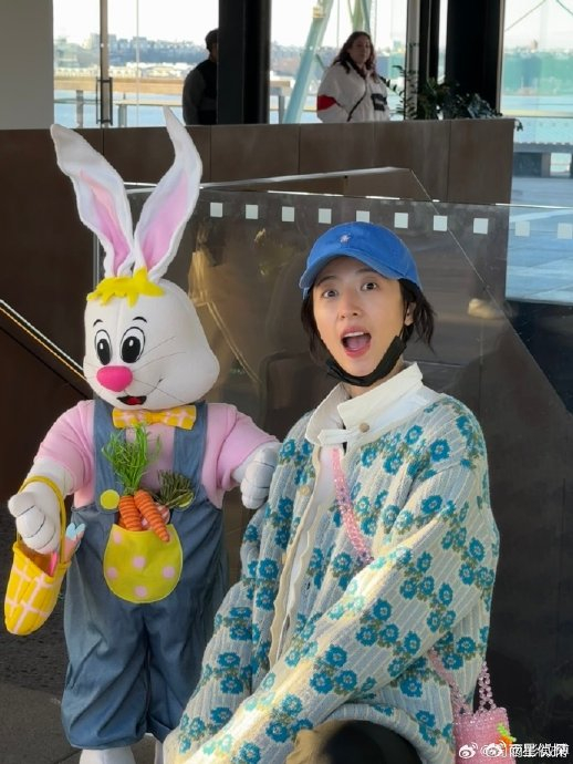 邻家女孩我爱了~呜呜呜好想和周雨彤做朋友!