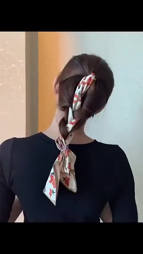 不要只把丝巾绑在脖子上了快来学习下丝巾绑头发的方法吧