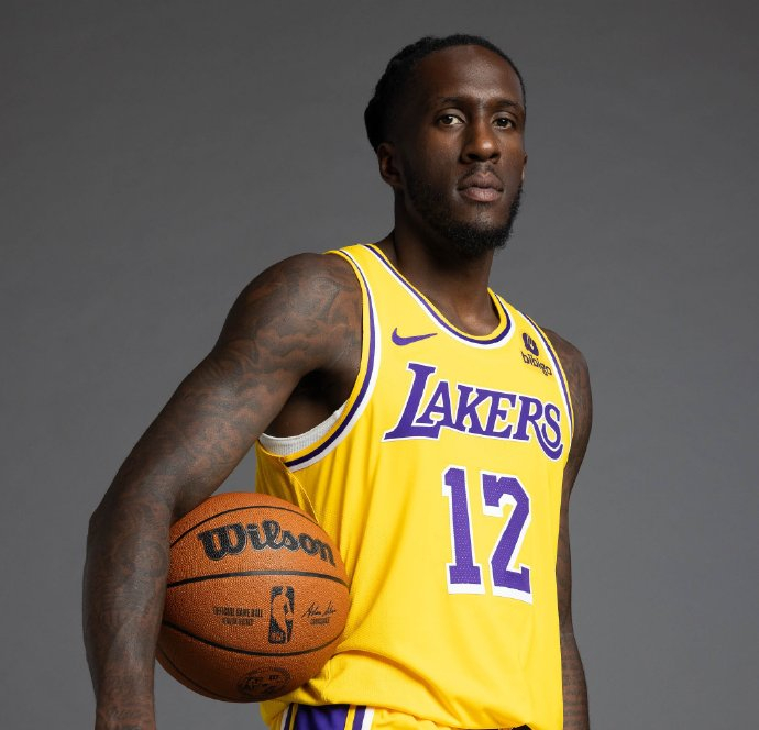 祝托里恩·普林斯30岁生日快乐,多进一些三分球,少一些黄油手!