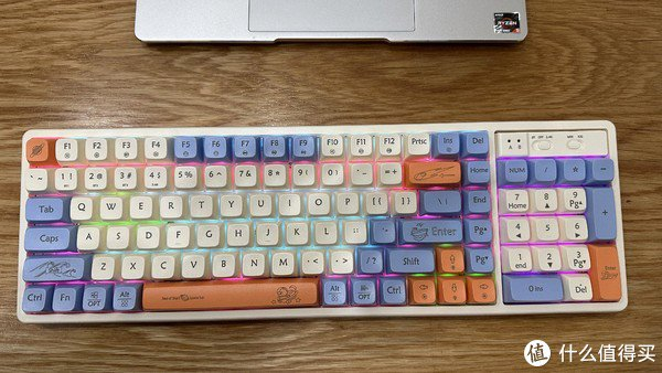 颜值实用性俱佳狼途gk102机械键盘