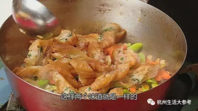 家常豆腐不用五花肉也好吃葱花肉不用豆腐皮更酥脆传统菜就这样吃出新