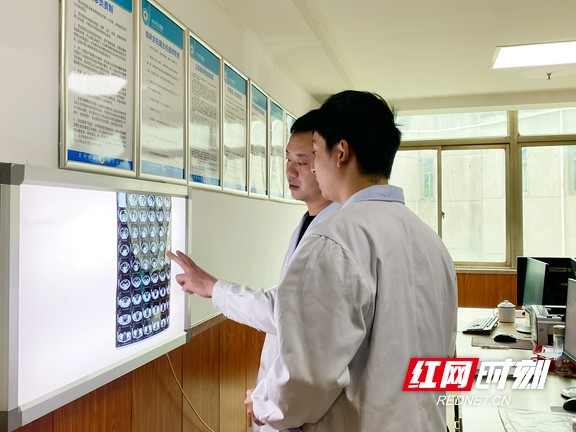 肾结石的大和小究竟有何区别来看泌尿外科医生的专业解答