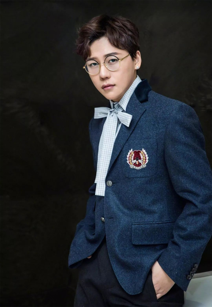 刘维突发疾病紧急手术,三位至亲此前已接连离世|央视|刘维|手术_新浪