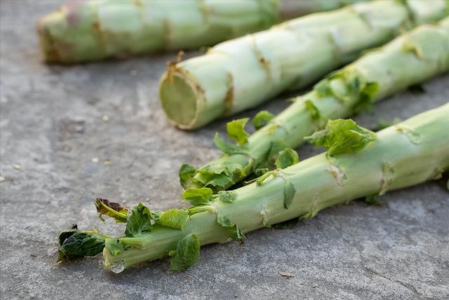 买莴笋挑粗的还是细的老菜农两者区别大以后别乱买了