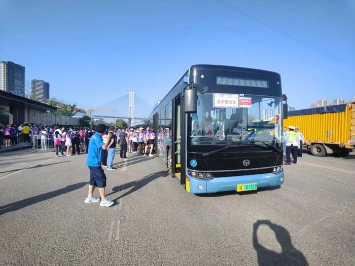 重庆马拉松即将开跑,多条公交线路和轨道线路将这样优化|会展中心|南