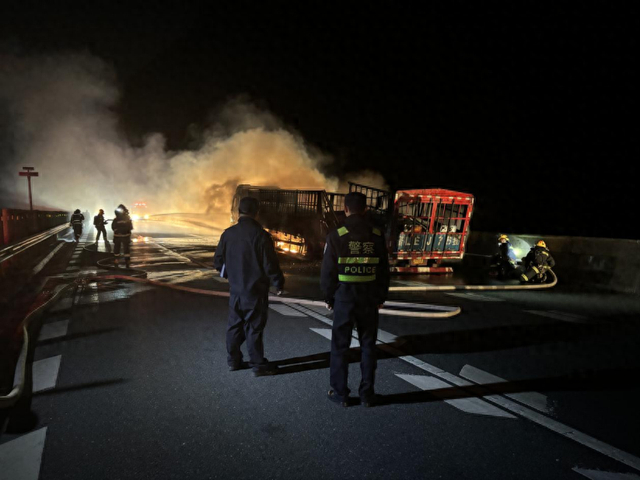 涝峪|货车|起火_新浪新闻
