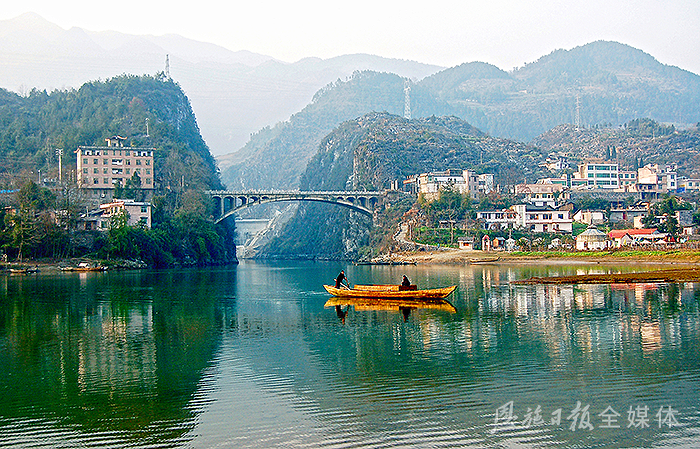 今天,我们决定"水"一篇|恩施土家族苗族自治州_新浪新闻