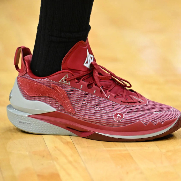 nba 球鞋合集!疯狂三月开战!球星集体上脚大学 pe!