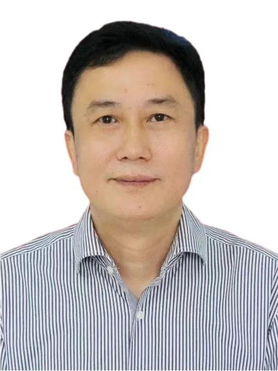 兄弟官员同日被查,均担任局长|上饶市|江西省|周荣华_新浪新闻