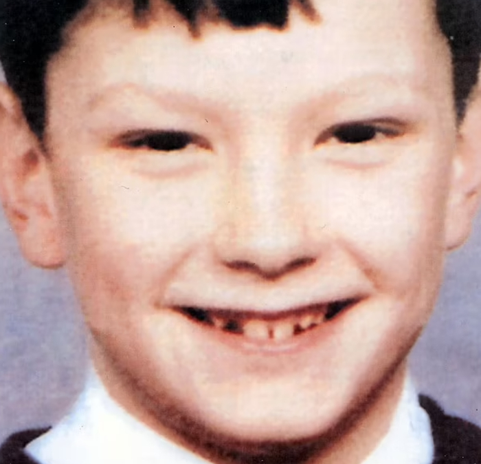 邯郸杀人埋尸案发10天后我想起了30年前的英国未成年杀人案真有天生