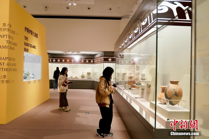 古代东西文明交流中的陶瓷艺术展览在北京开展|艺术博物馆|清华大学