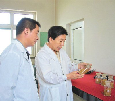 "闻着粮食香,是我最大的幸福"(讲述·一辈子一件事)|河北省_新浪新闻