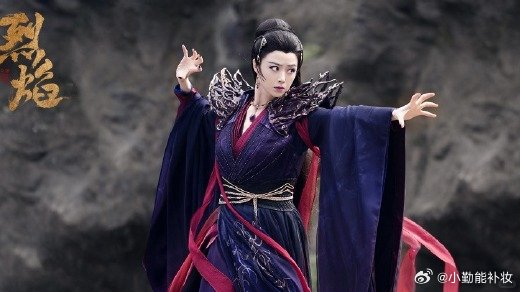 蒋欣塑造心月葵角色引发热议"|心月|蒋欣|演技_新浪新闻