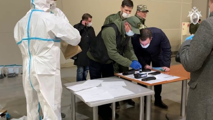 俄罗斯联邦调查委员会公布了克洛库斯恐怖袭击现场的工作录像|恐怖