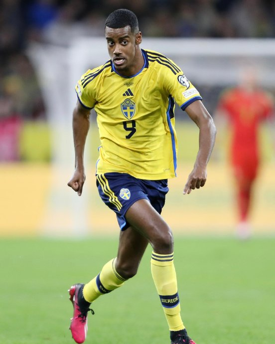 纽卡斯尔可能必须在夏天出售亚历山大·伊萨克…|纽卡斯尔|伊萨克