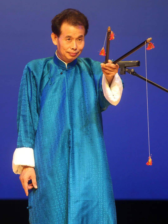 经典的古典戏法节目即使是看过很多遍,观众依然会被其古色古香的表演