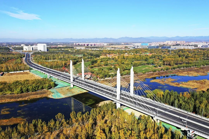 2018年10月，建成后的复兴大桥。（安湘庭摄）