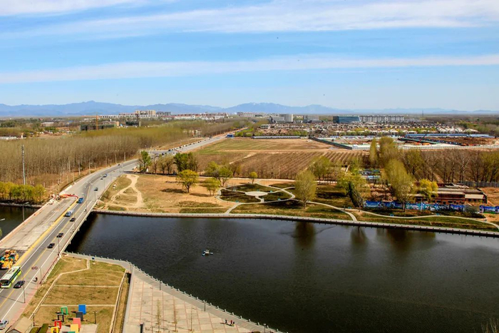 2013年4月，顺义区政务服务中心建设前。（安湘庭摄）