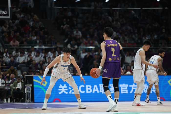 四场德比平分秋色,北京兄弟季后赛形势向好|男篮|北控男篮|季后赛_新