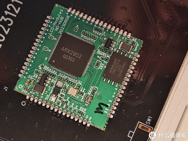 触控芯片为gt911,一款常用于电容式触摸屏控制的芯片.