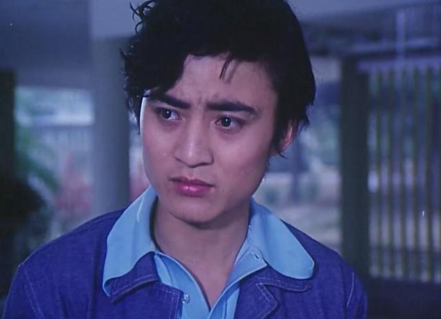 裘弋:被陈强看好 受于蓝引领 数次搭档杨海莲 如今65岁 儿子早已成人