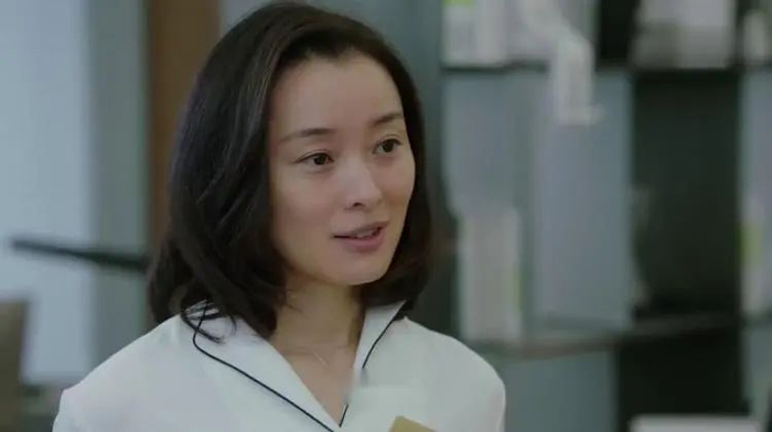 52岁未婚未育,她活成了最干净的女星|我的妹妹,安娜|吴越_新浪新闻