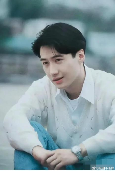 有人能get到吗?王一博民国造型身上真的有黎明的气质