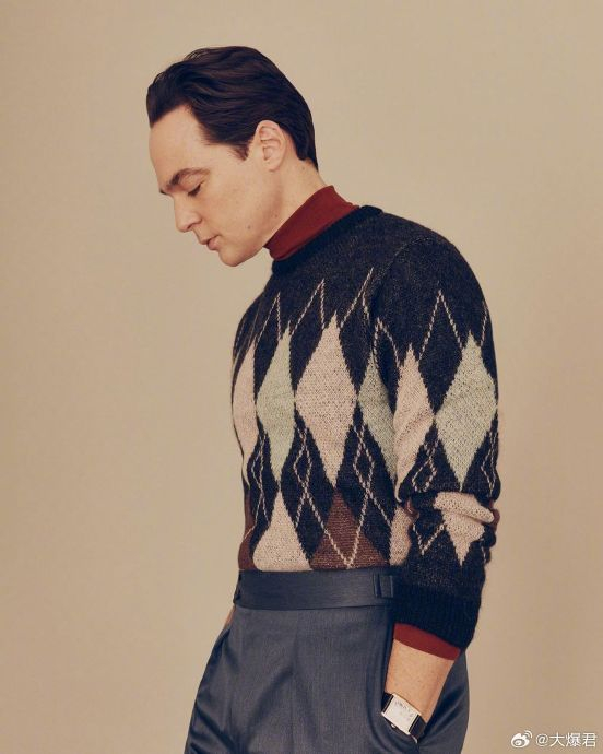 《生活大爆炸》主演jim parsons庆祝51岁生日,重聚或将延至六七十岁