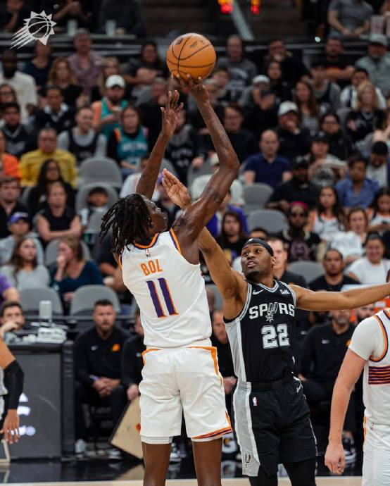 波尔说他的肩膀很好,没事|蒂姆·波尔|马刺|nba_新浪新闻