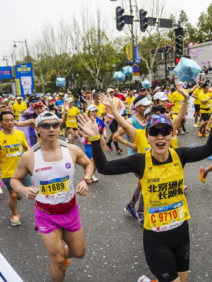 "汉马"冠军诞生|汉马|半马|全马_新浪新闻