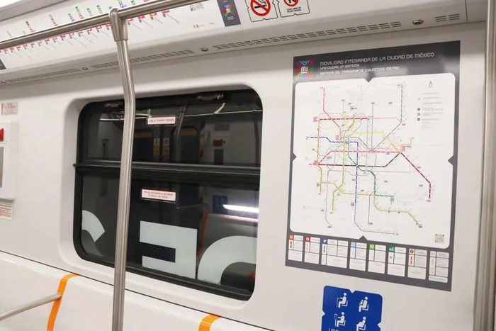 墨西哥城1号线nm22型胶轮地铁列车上线运营