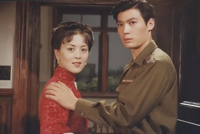 女星陈肖依曝光多张少女照唤起我们70年代的记忆意外看到了刘庆棠
