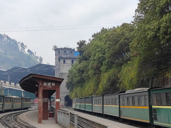 看抗战煤矿的5g新革命组图