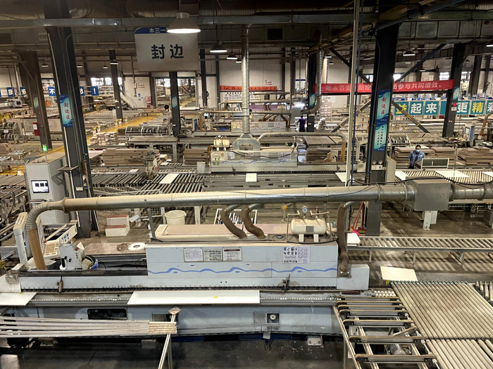 维尚家具智能工厂 宋婕/摄