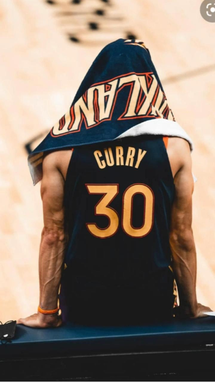 a键盘侠老詹影响力不如库里ai的真相美网友超人我模仿不来