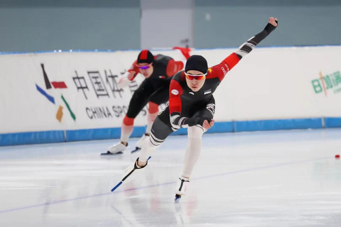 "举行 拉开场馆全年赛事序幕|速度滑冰|冰丝带|国家速滑馆_新浪新闻