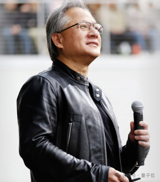 一年暴涨900这个华人成为黄院士门下最大赢家