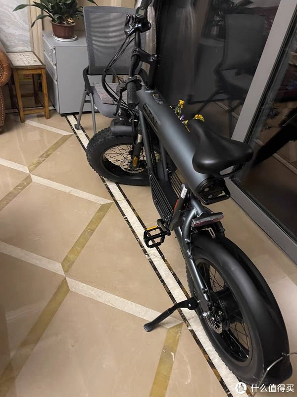 拥有这么帅的电动车回头率贼高