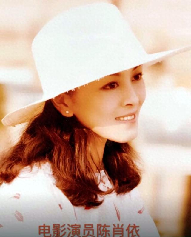 女星陈肖依曝光多张少女照 唤起我们70年代的记忆 意外看到了刘庆棠